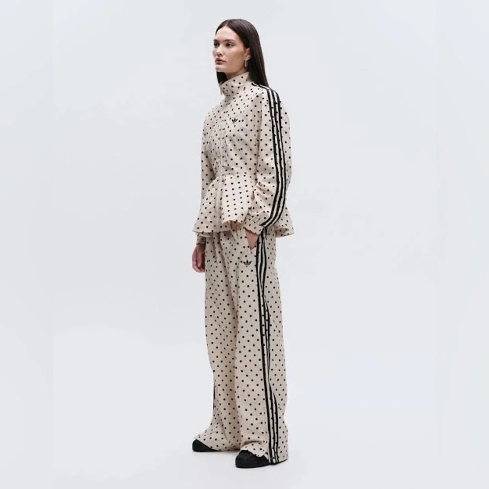 ADIDAS X ASOS COLLAB Polka Dot Track Pants Stone Small NWT - Picture 3 of 3